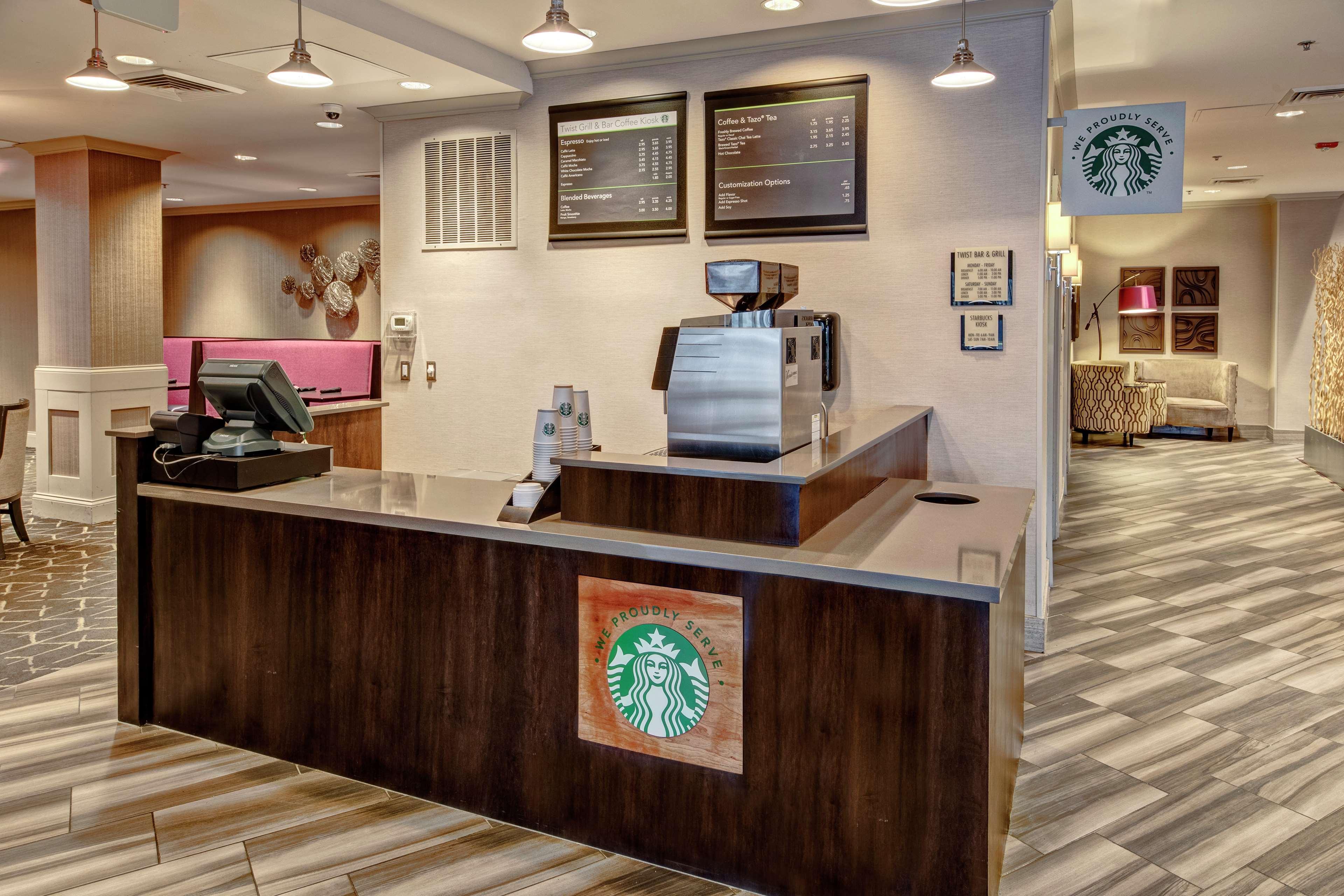 Doubletree By Hilton Decatur Riverfront Exterior foto