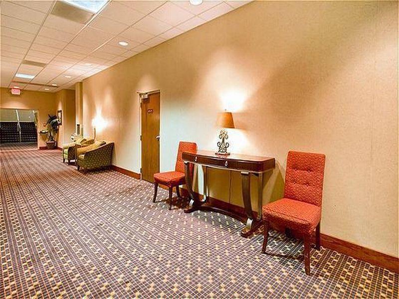 Doubletree By Hilton Decatur Riverfront Interior foto